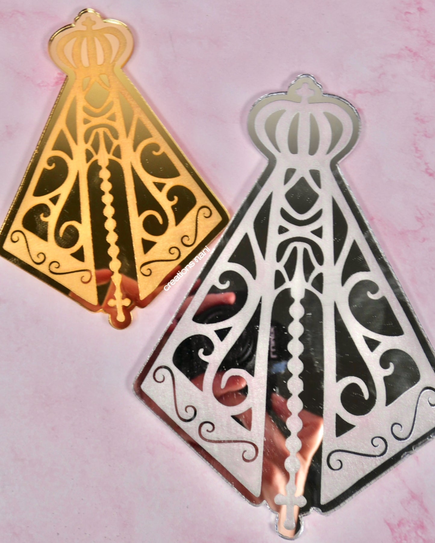Metallic acrylic charms - Cut + Engraving