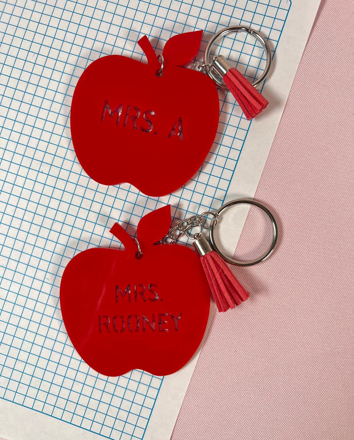 Acrylic Keychain 02 Silhouette Apple